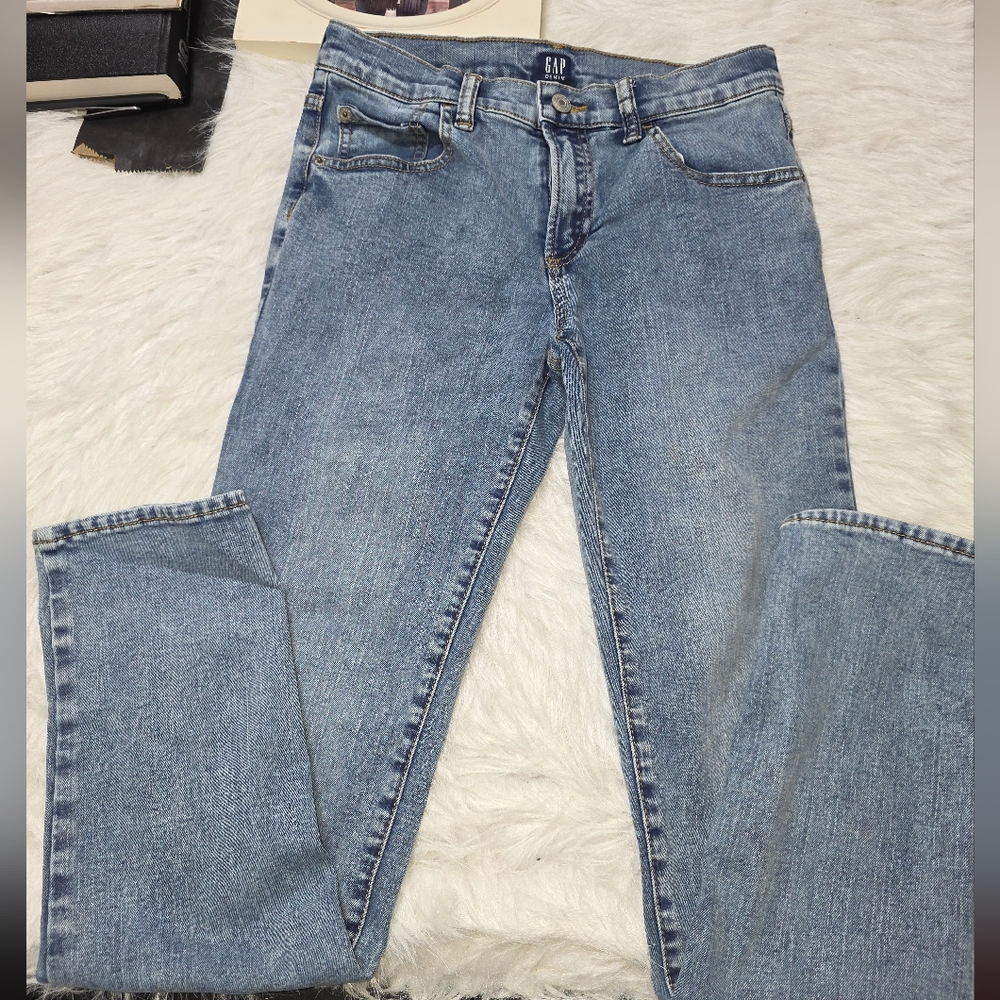 GAP Women's Classic Blue Straight Leg Jeans